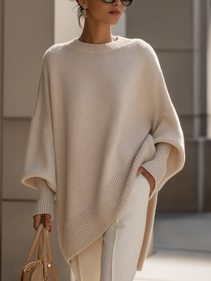 Pull oversize drapé beige à large encolure