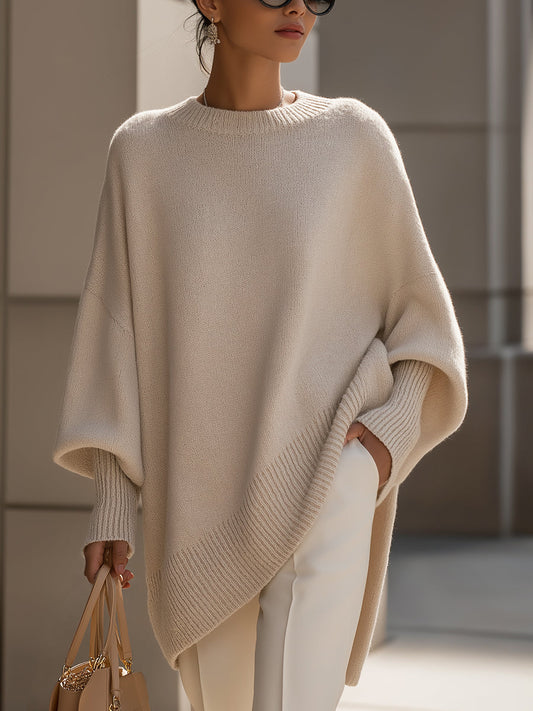 Pull oversize drapé beige à large encolure