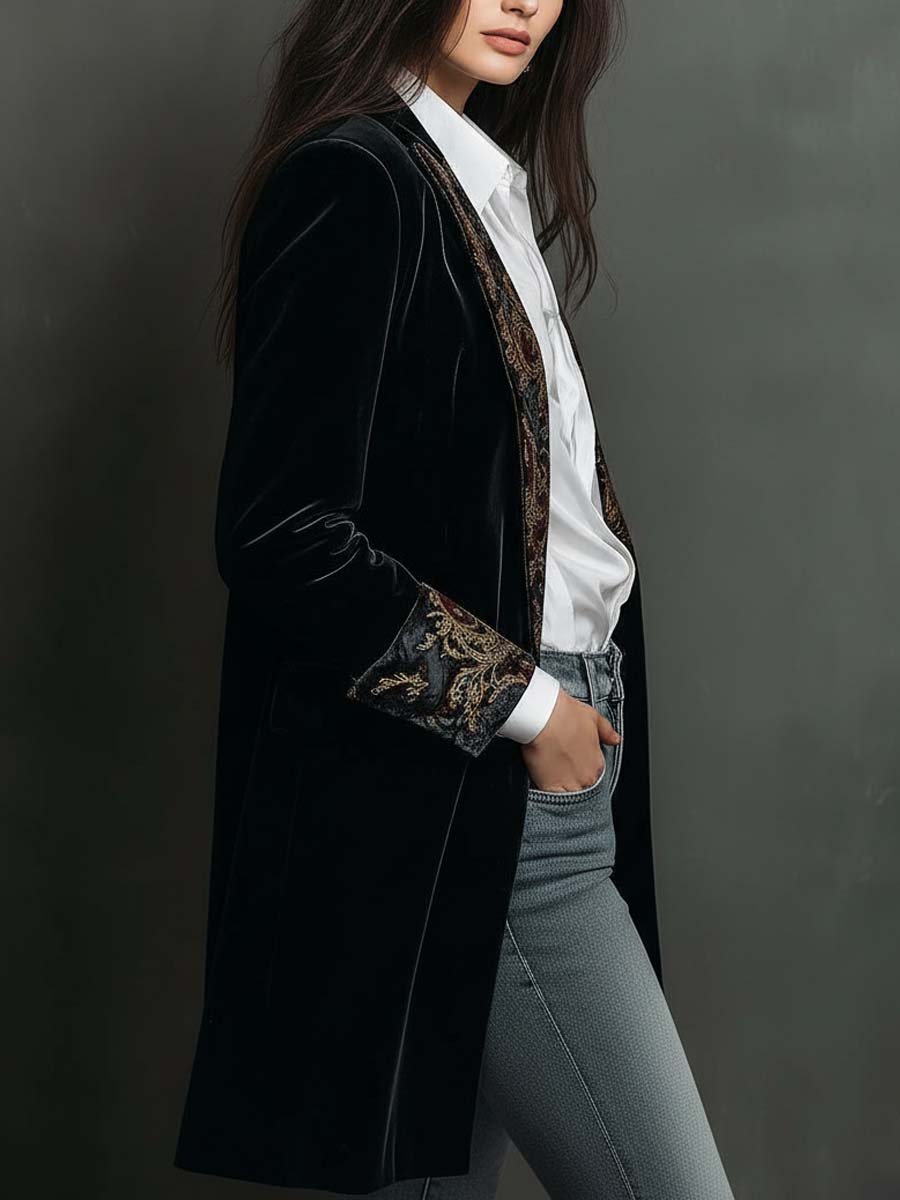 Véronique | Blazer ajusté noir à imprimé baroque
