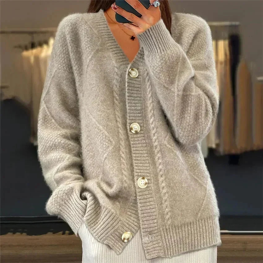 Amandine | Cardigan boutonné col V à maille losange, pièce du quotidien
