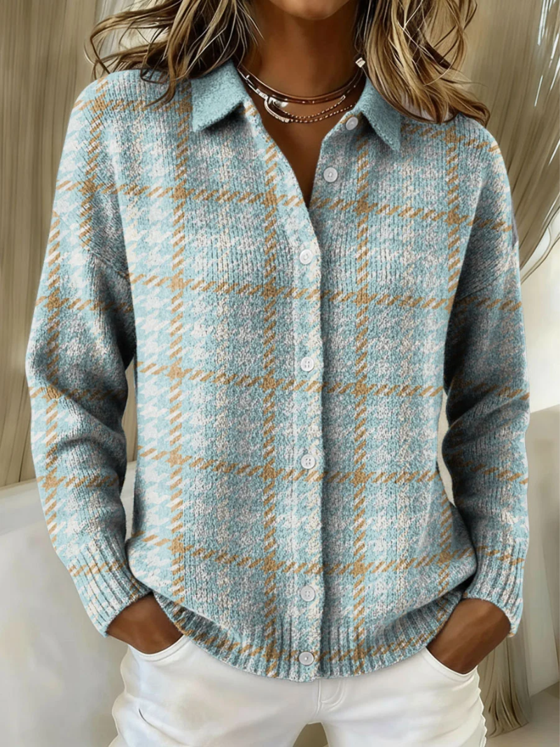 Clara | Cardigan boutonné à carreaux bleu ciel