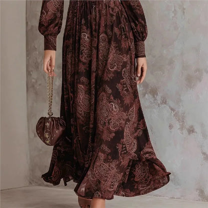 Delilah | Robe longue à imprimé paisley et col en V