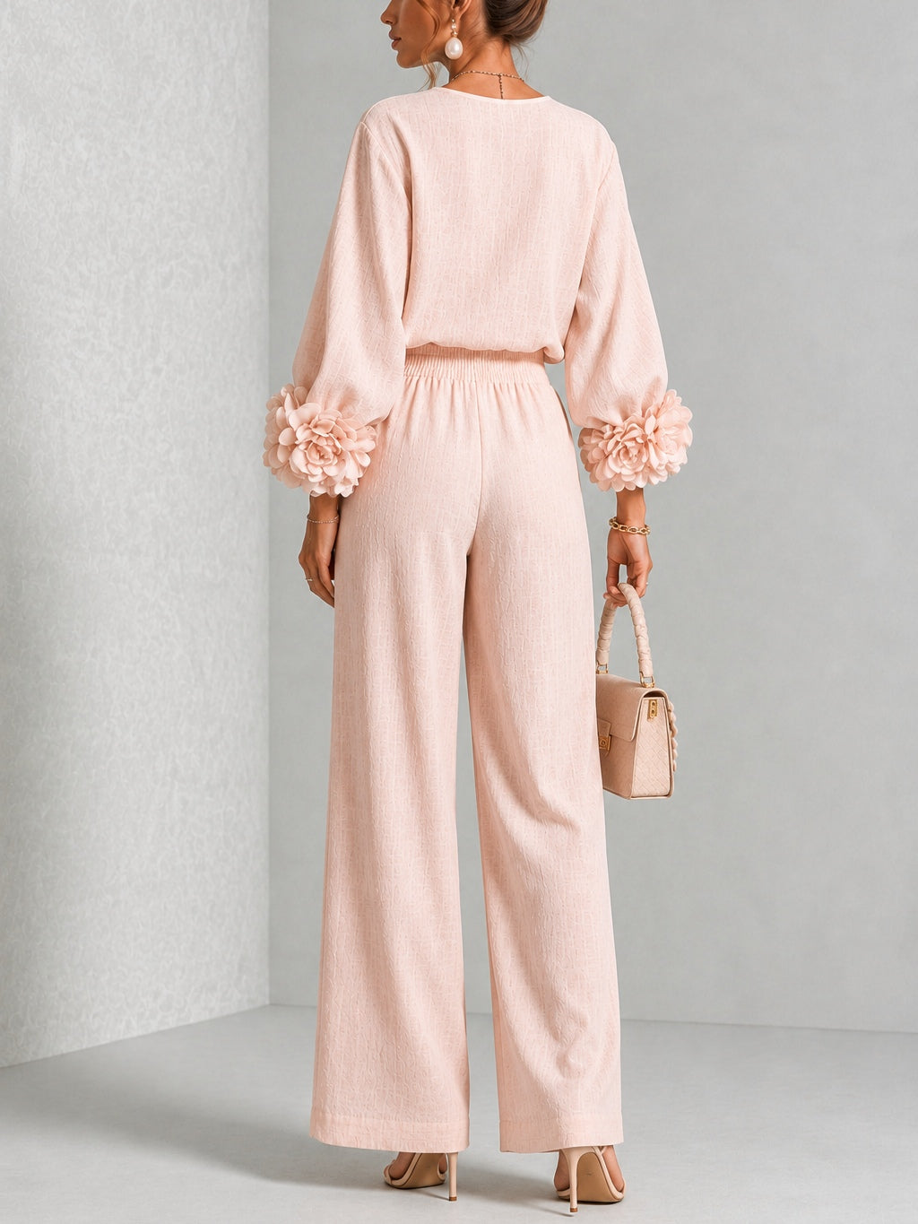 Liliane | Ensemble deux pièces à poignets à rosaces et pantalon large
