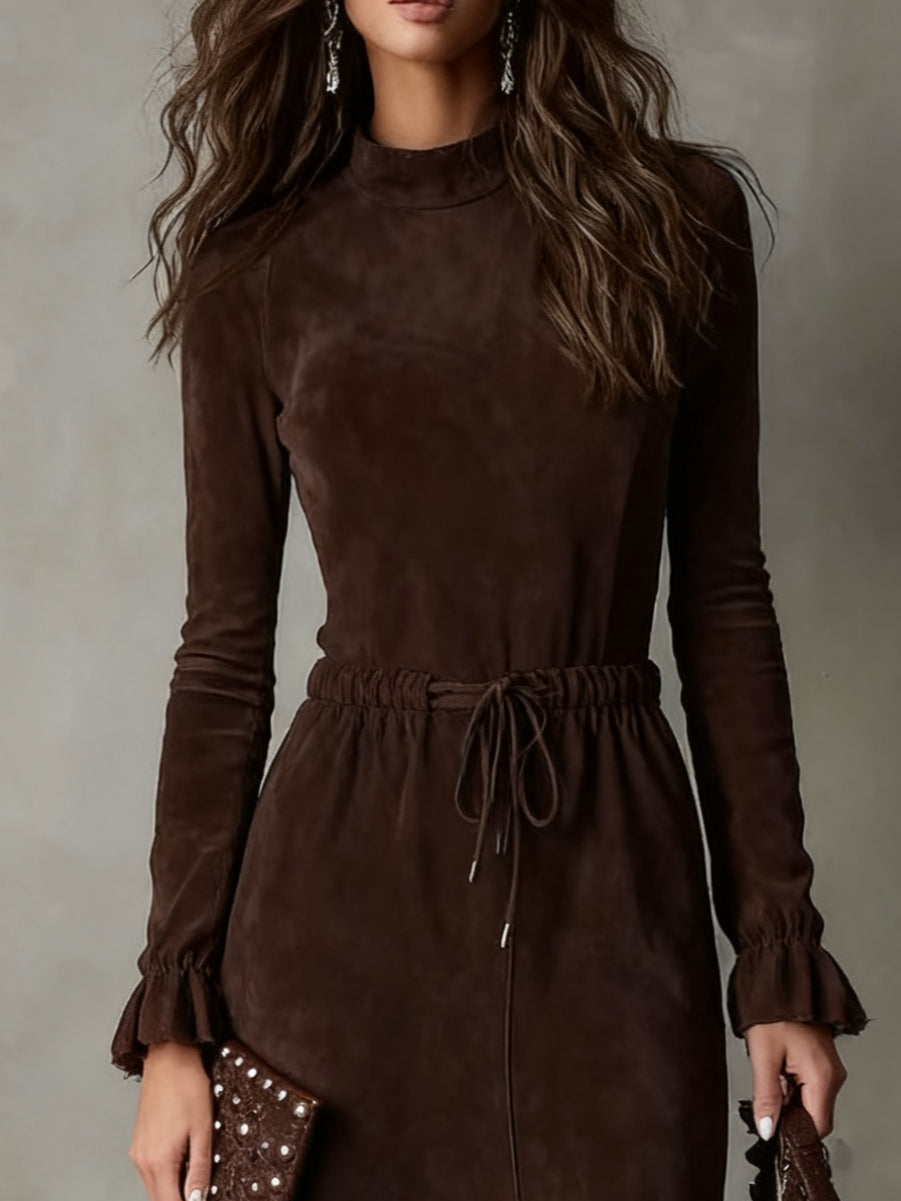 Stella | Robe midi élégante en daim marron foncé à cordon de serrage