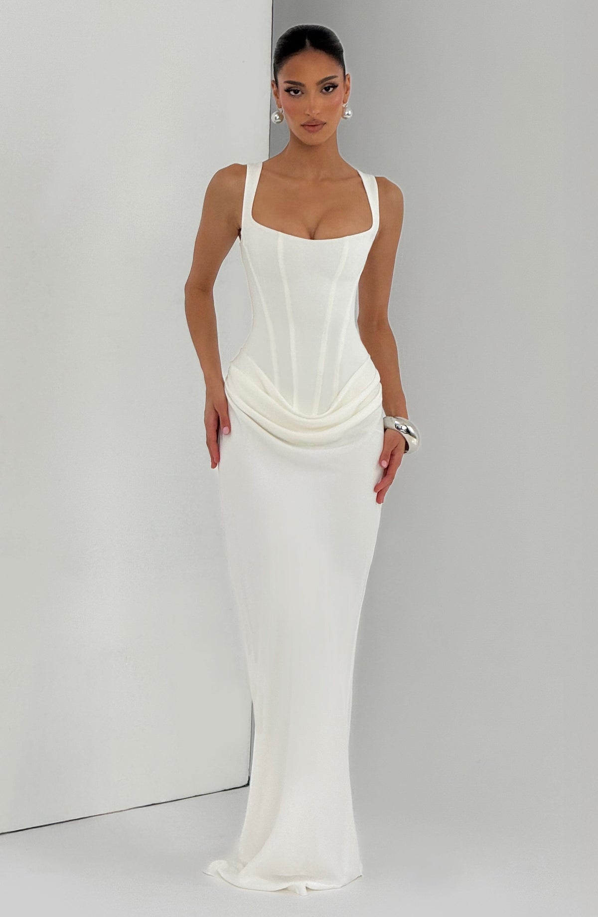 Irene | Robe longue à col carré