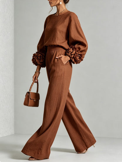 Liliane | Ensemble deux pièces à poignets à rosaces et pantalon large